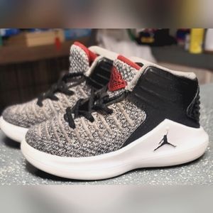 Boys Jordans size 7c